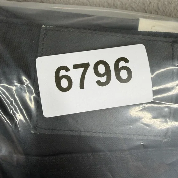 Roark HWY 395 Stovepipe Jeans Womens 29 Black High Rise Denim Pants Casual - Picture 13 of 13